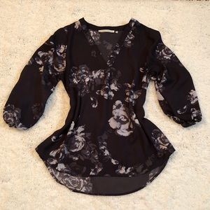 Violet + Claire Floral Print Sheer Blouse • Medium